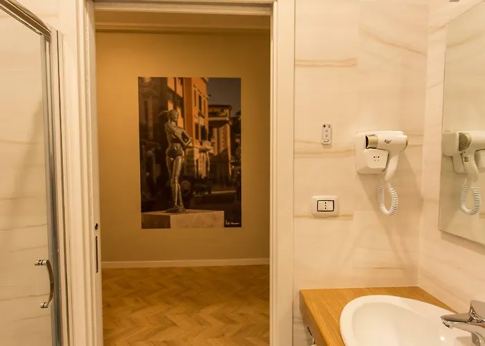 Le Affacciate Bruzie בית הארחה 4*